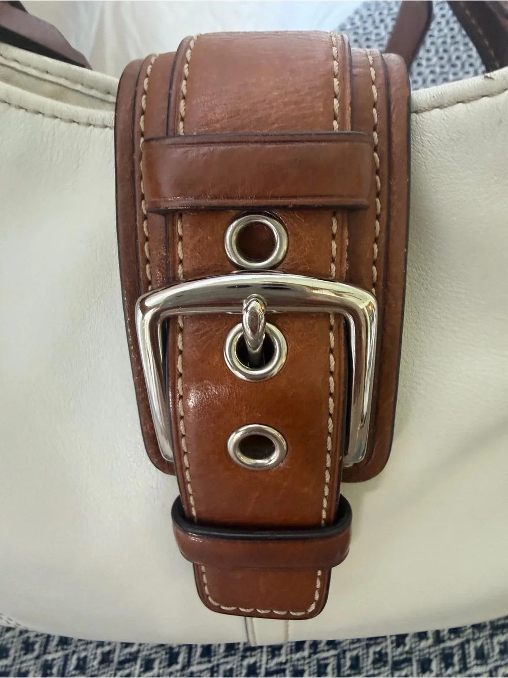 Vintage Coach Hamilton Soho Hobo Bag White Leather Silver Buckle F11197 Y2K